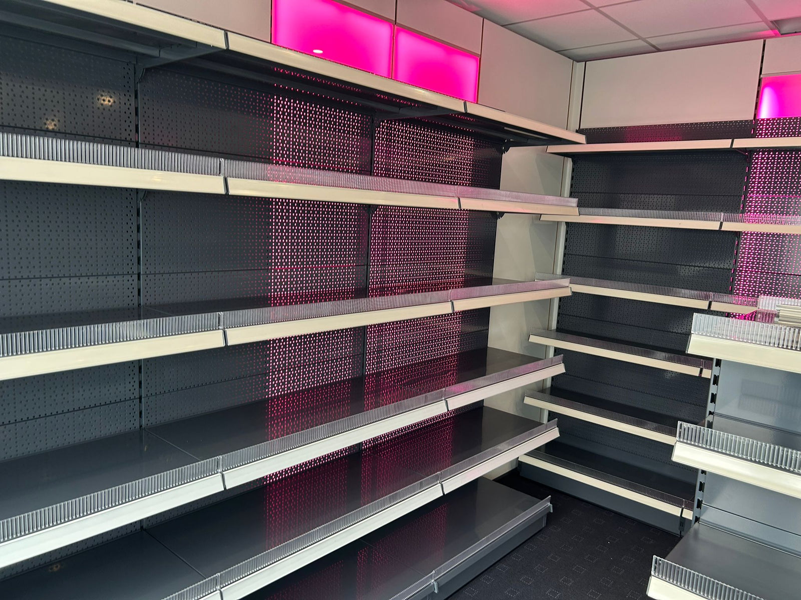 Projekt Hannover / Kiosk-Refit über Nacht