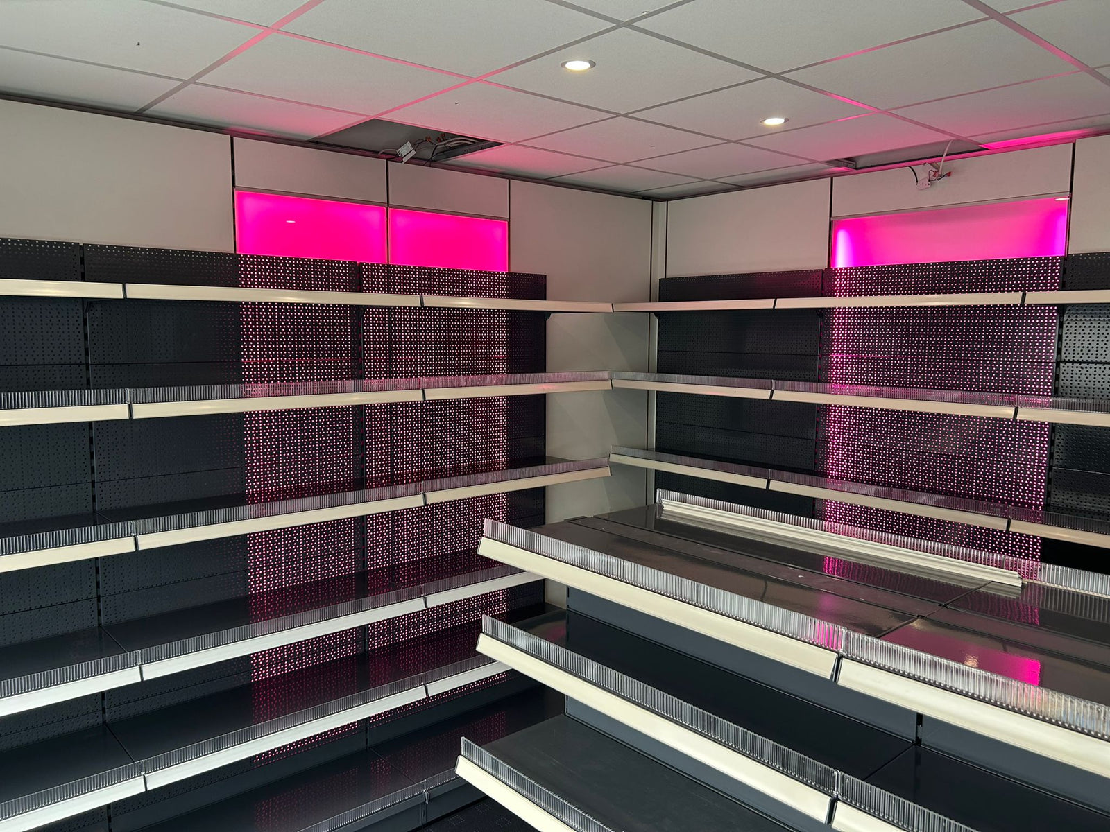 Projekt Hannover / Kiosk-Refit über Nacht