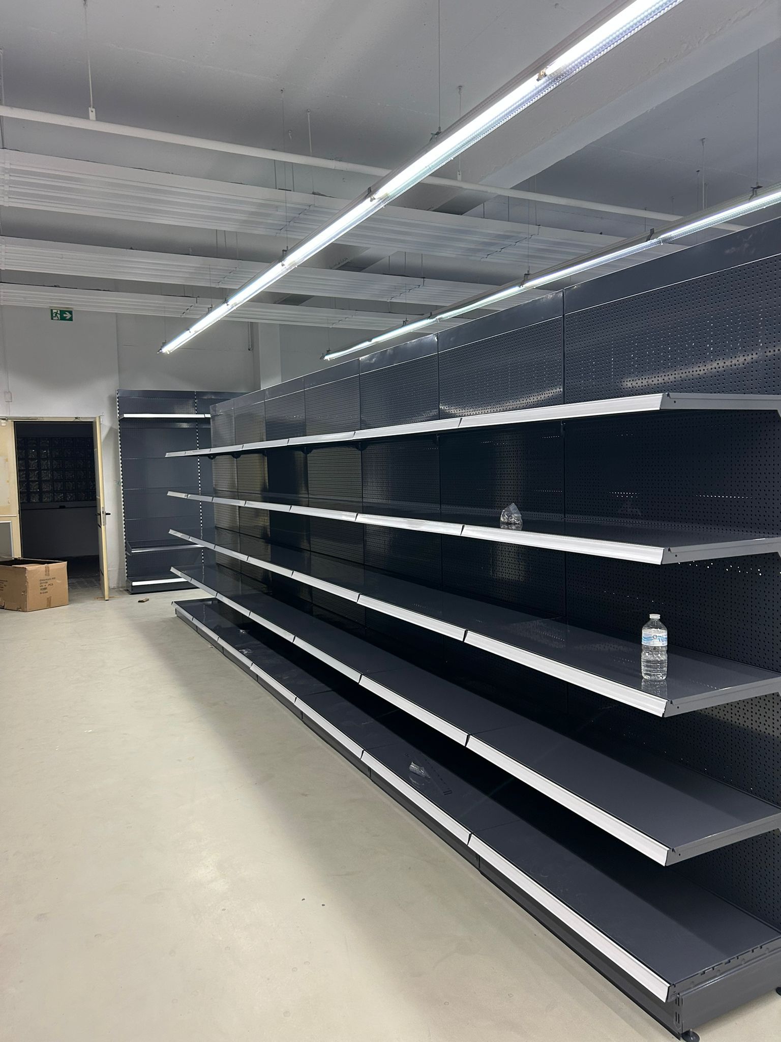 Projekt Koblenz 08/2025 / Supermarkt-Regalstrecke, 22 Meter